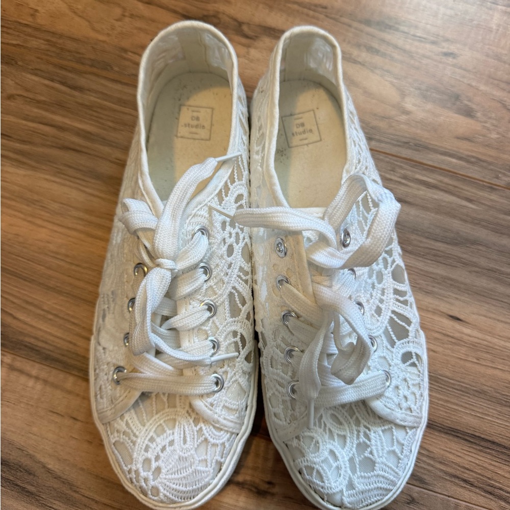 White Lace Women's Sneakers